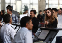Iran Resumes Commercial Flights from Tehran’s International Airport After Two‑Month Conflict Suspension
