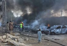 Suicide Blast at Pakistan Mosque During Friday Prayers Kills 16, Injures 50