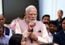 On Teachers’ Day, PM Modi Calls on Teachers to Tackle Screen Time and Drug Addiction Among Students
